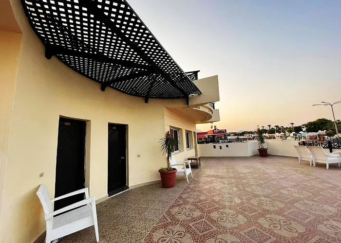 Naama Inn Hotel