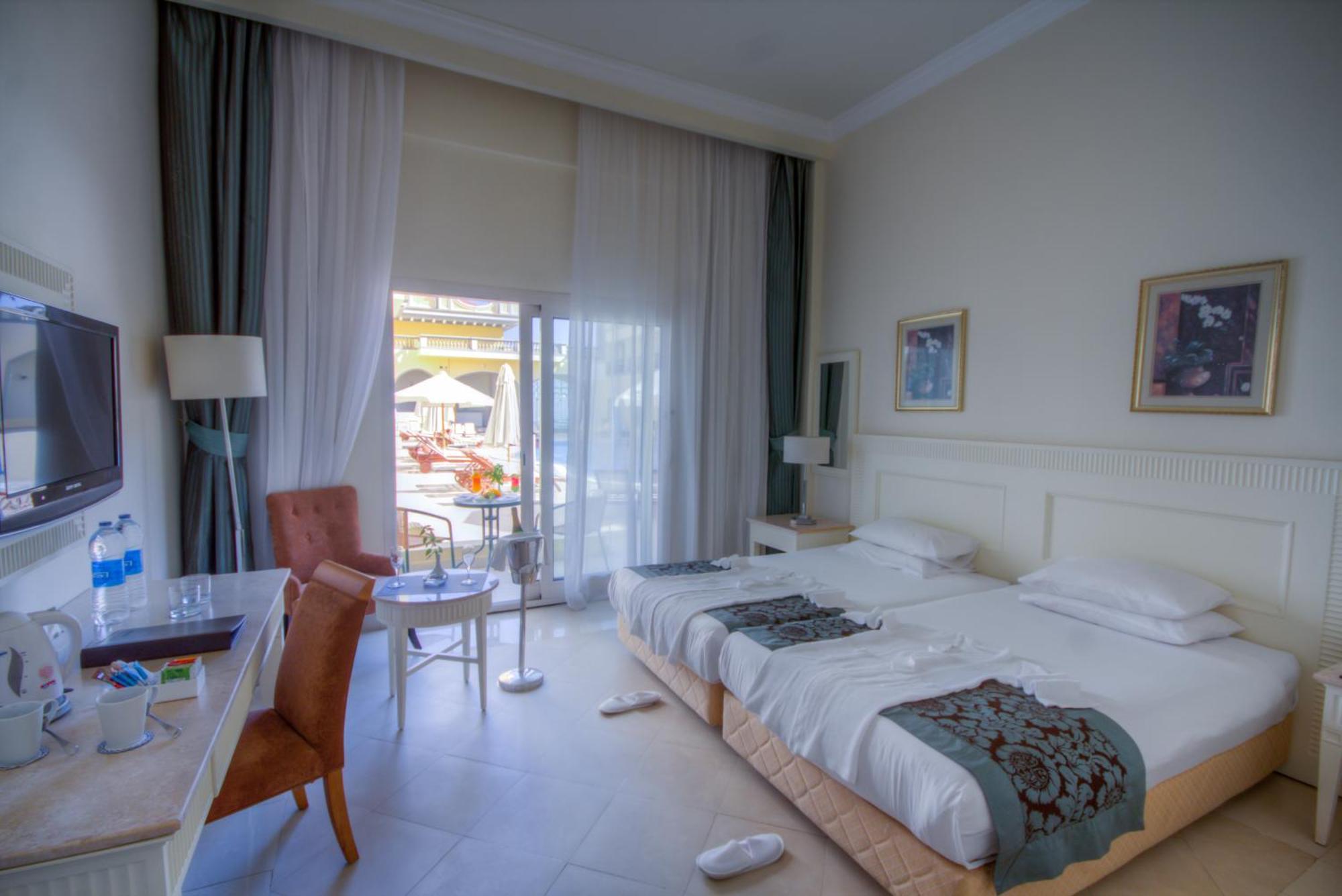 Deluxe Üç Kişilik Oda