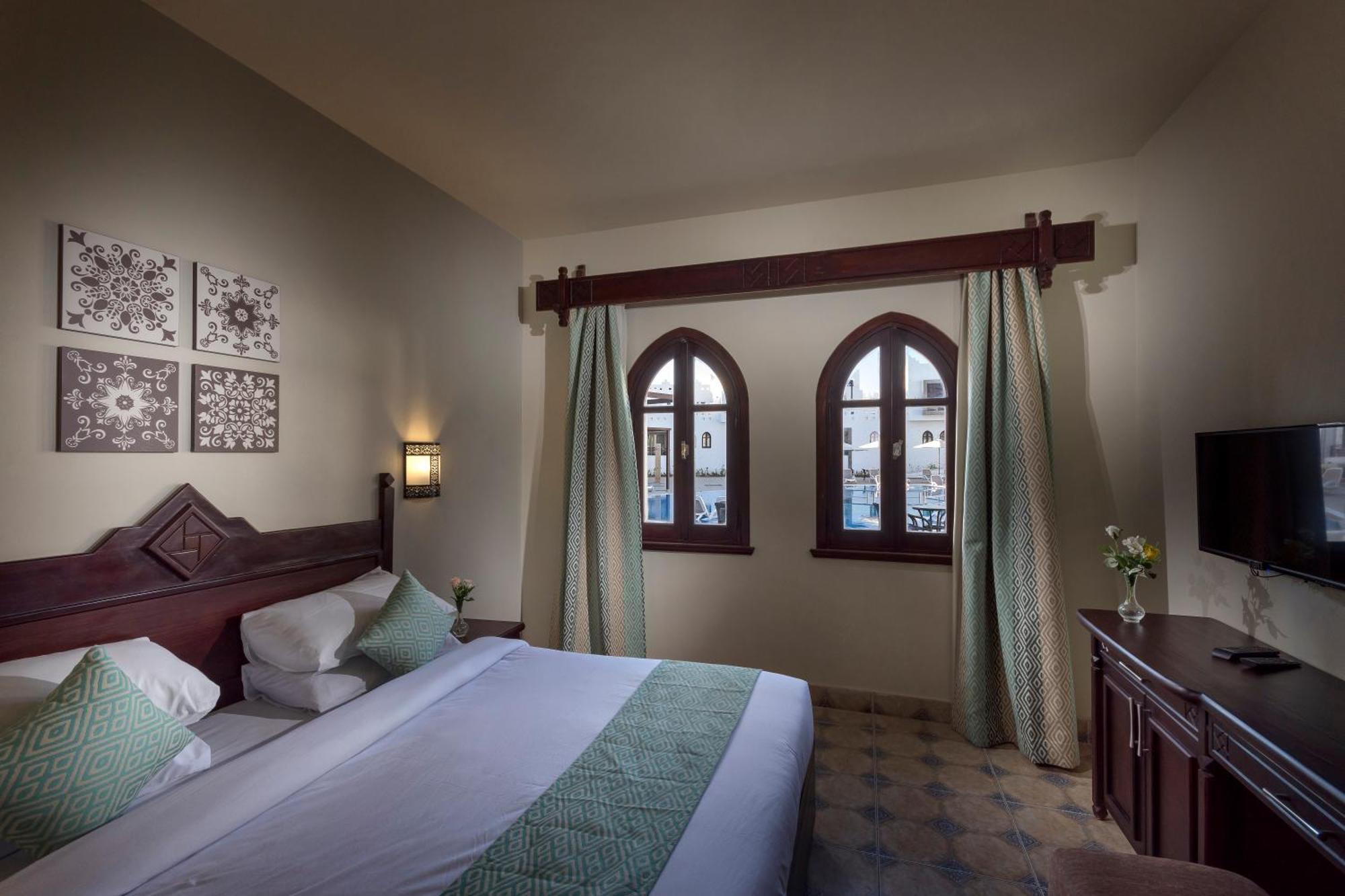 Standard Double Room,712164523:JPEG