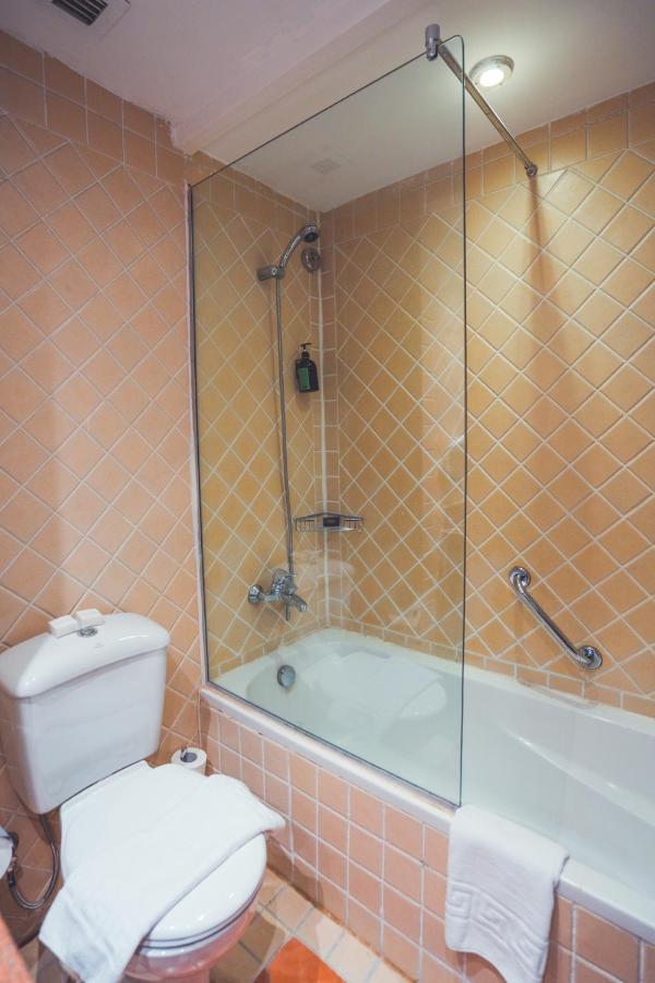 Superior Double or Twin Room with Pool View