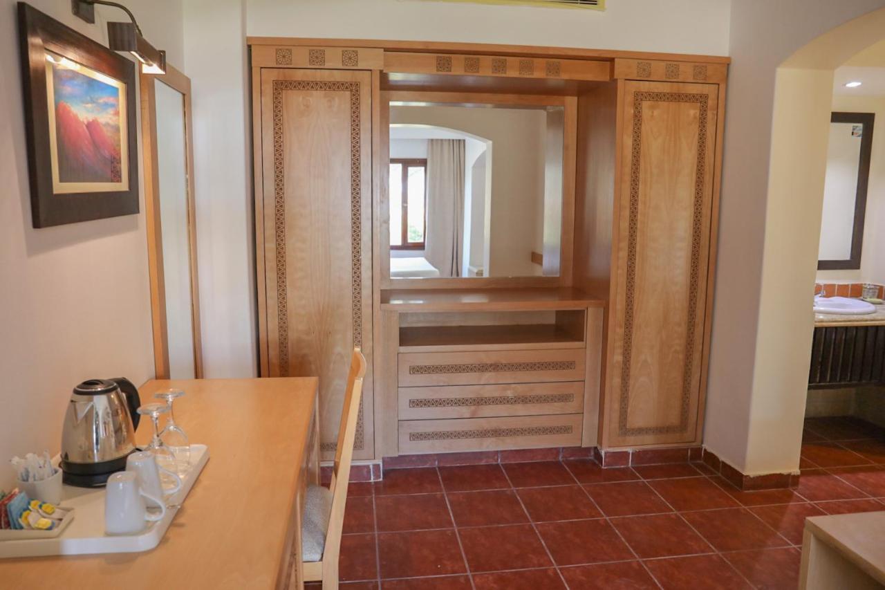 Superior Double or Twin Room with Sea View