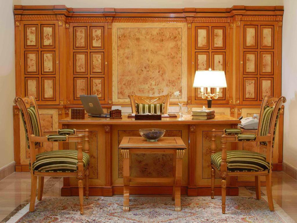 Royal Suite with Three Bedrooms