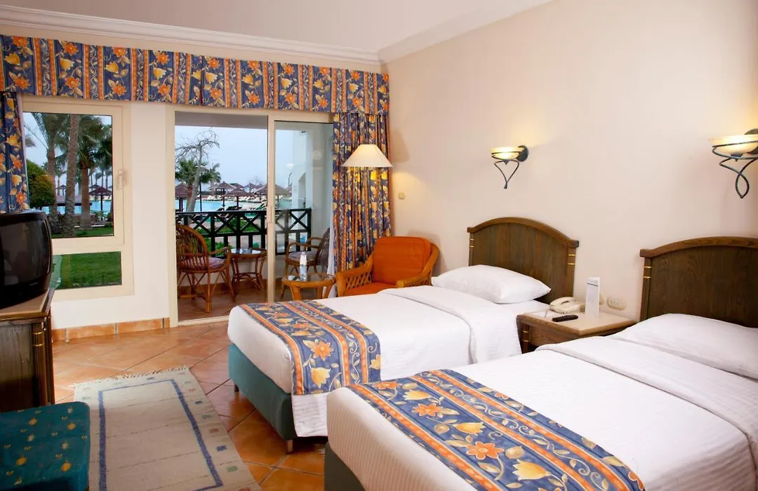 Coral Beach Resort Montazah (Adults Only)-1