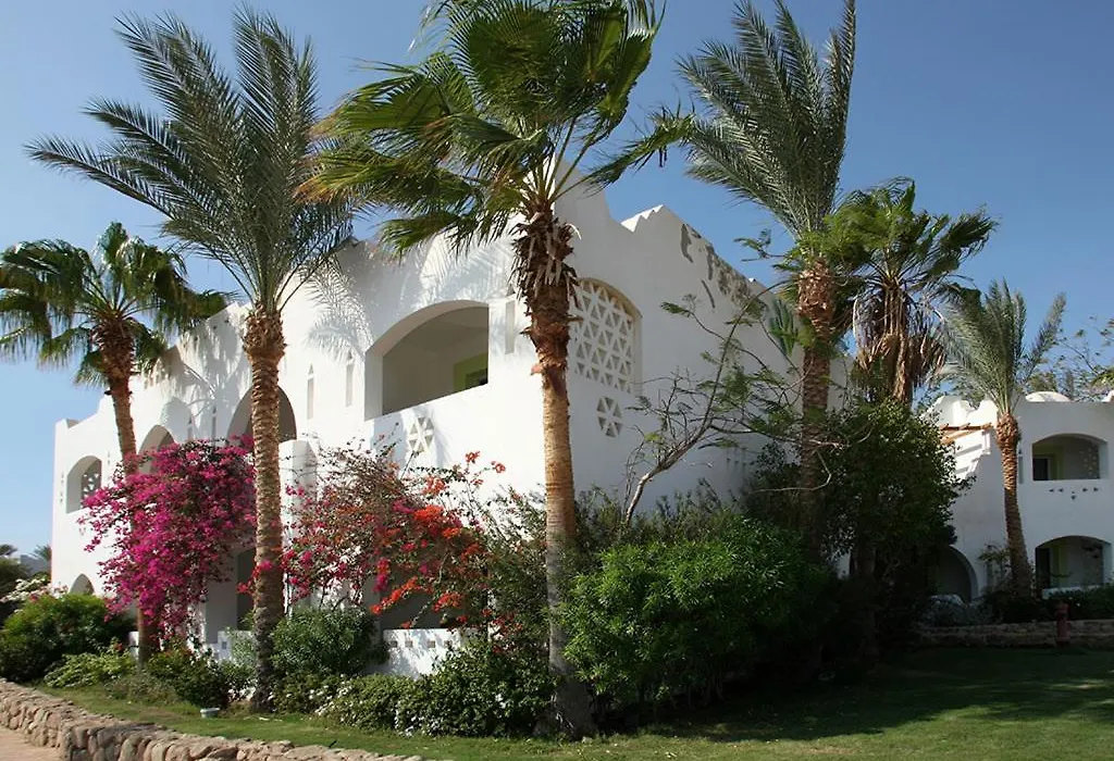 Domina Aquamarine Hotel & Resort-1
