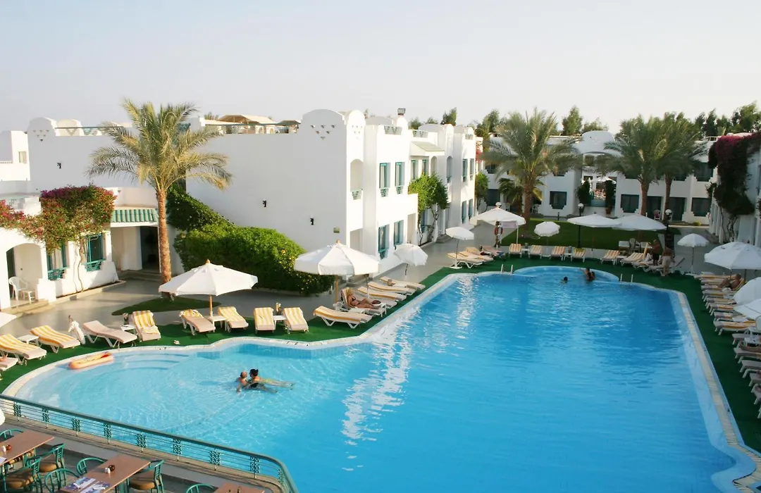 Falcon Hills Hotel-1