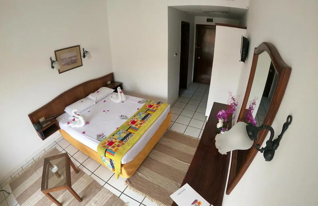 Trs Fantazia Neama Bay Hotel-1