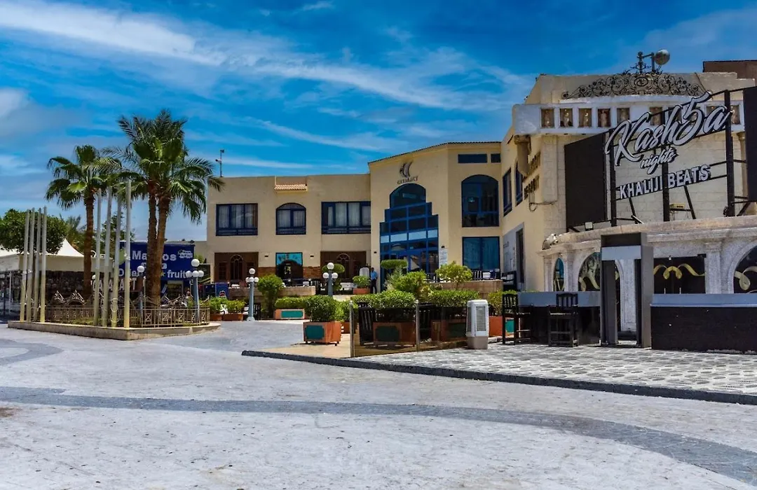 Cataract Resort & Aqua Park Naama Bay-1