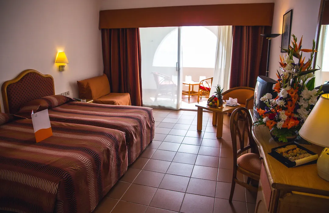 Domina Oasis Hotel & Resort-1