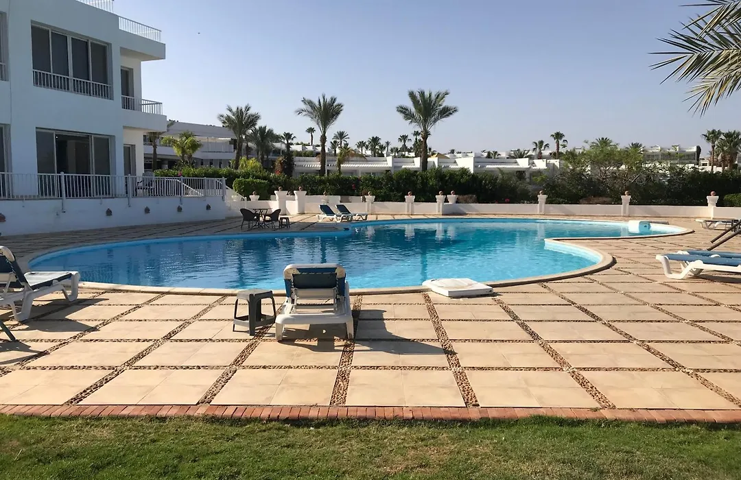 Carlton Luxury Villa-1
