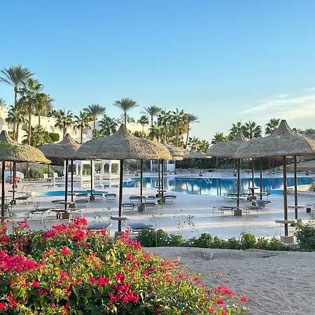 Suite Privata con balcone Aquamarine al Domin Coral Bay, Resort Diving, Spa&casinò-3