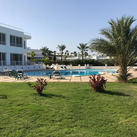 Carlton Luxury Villa-3